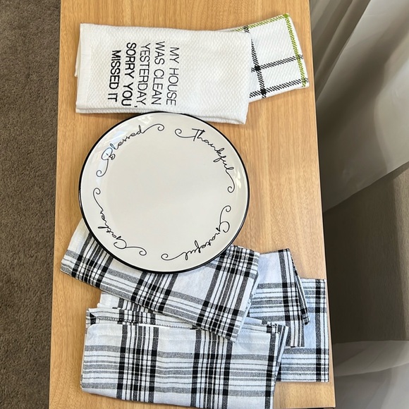 Other - Kitchen Dining Decor: Dish, Towels. Napkins Farmhouse